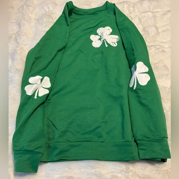 NWT Green Shamrock Sweatshirt - Picture 5 of 6